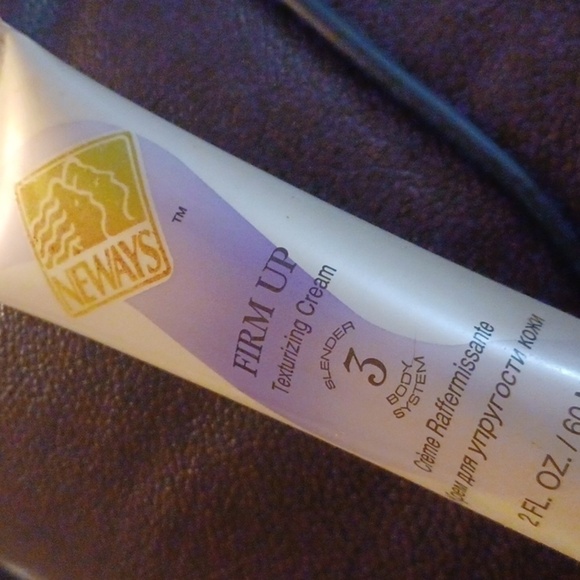 NWS - Neways Firm Up Texturizing Cream - Skin Care System 3 - 2 FL OZ/60ML - Picture 3 of 7